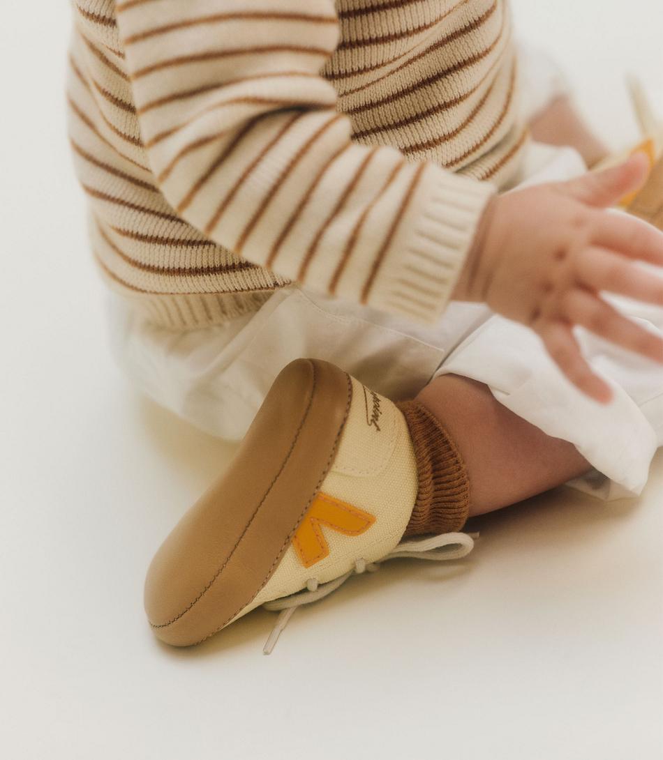 Beige Veja Baby Canvas Bonpoint Butter Vegan Kids | NZQAV48560